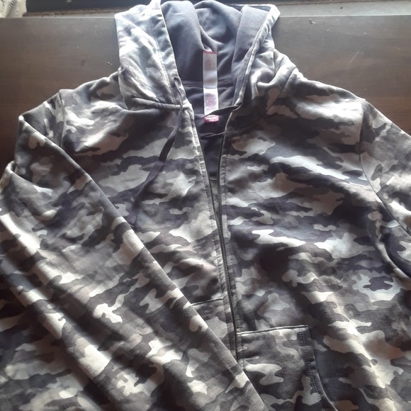 Jacket - Picture 1 of 2